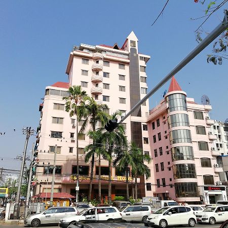 Queen'S Park Hotel Yangon Extérieur photo