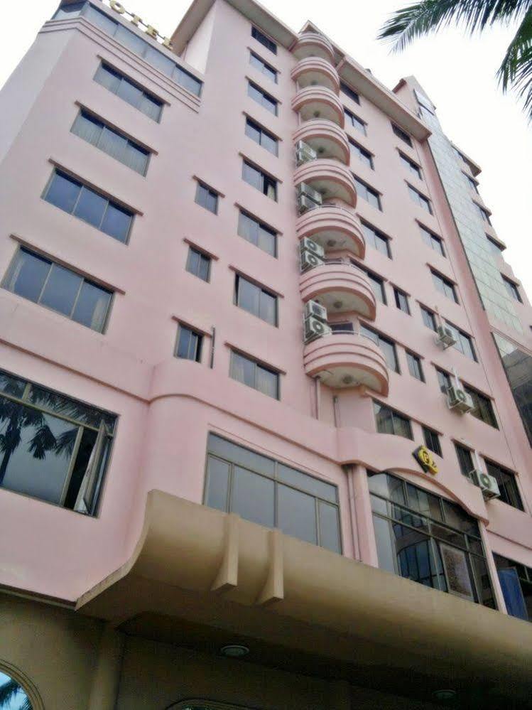 Queen'S Park Hotel Yangon Extérieur photo